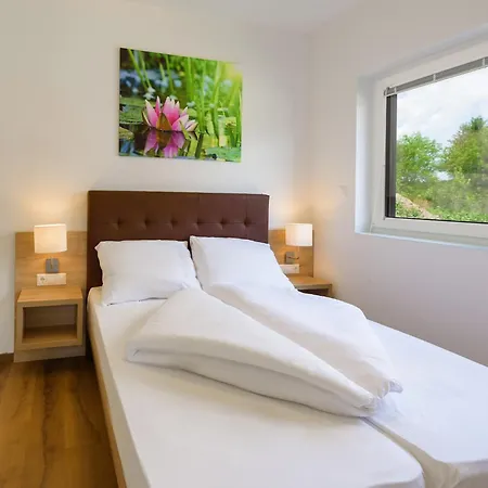 Apartment In Zsira Near Thermal Spa, Cleaning Included Appartamento *